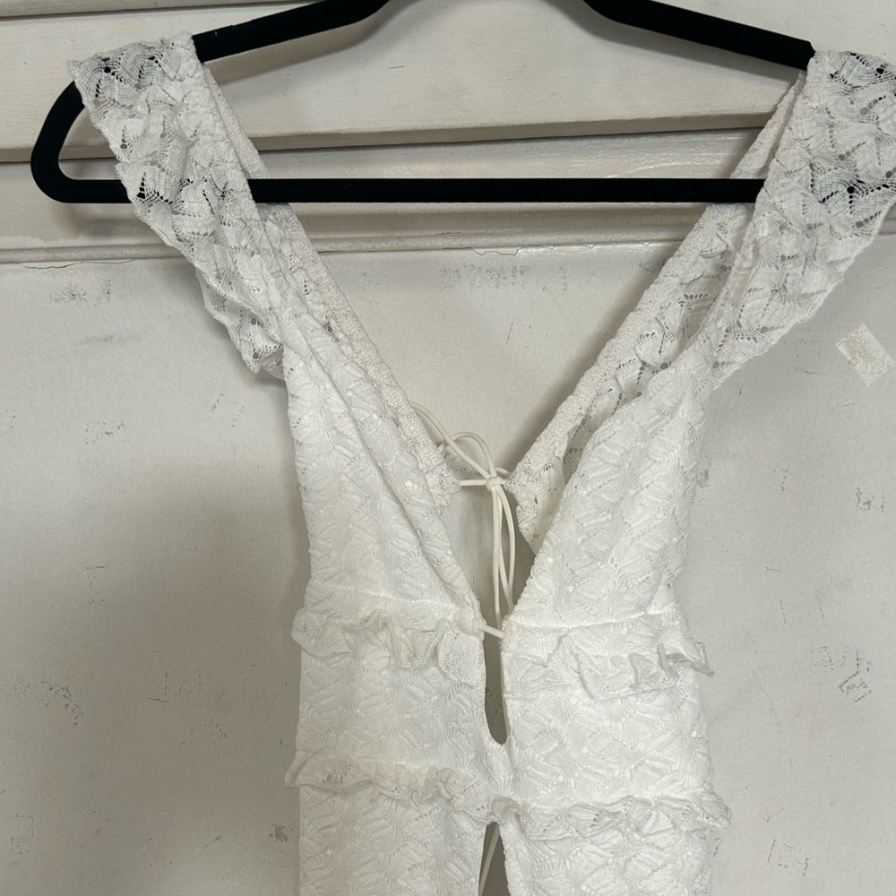 Semi-Sheer Pearl Keyhole Neckline Cami Long dress - Picture 6 of 7
